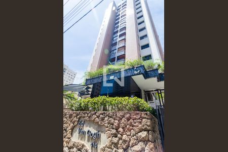 Apartamento à venda com 120m², 3 quartos e 2 vagas Apartamento à venda com 120m², 3 quartos e 2 vagasFachada