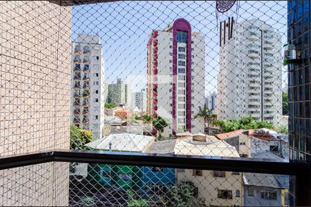 Apartamento à venda com 120m², 3 quartos e 2 vagas Apartamento à venda com 120m², 3 quartos e 2 vagasVaranda