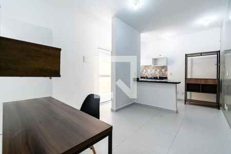 Studio para alugar com 24m², 1 quarto e sem vaga Studio para alugar com 24m², 1 quarto e sem vagaSala / Quarto