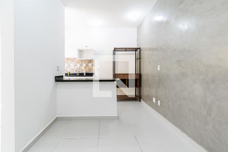 Studio para alugar com 24m², 1 quarto e sem vaga Studio para alugar com 24m², 1 quarto e sem vagaSala / Quarto