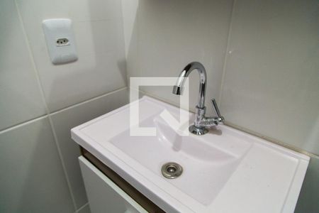 Banheiro - Torneira de apartamento para alugar com 1 quarto, 24m² em Vila Fachini, São Paulo