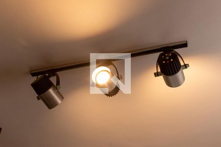 Detalhe Sala de casa para alugar com 3 quartos, 600m² em Vila Valqueire, Rio de Janeiro