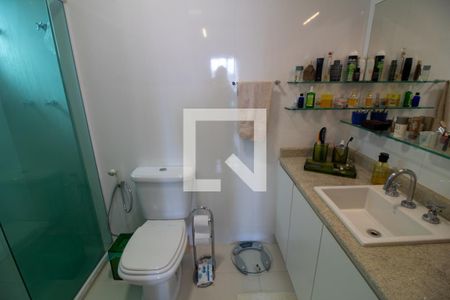 Apartamento à venda com 128m², 3 quartos e 2 vagasBanheiro da Suíte