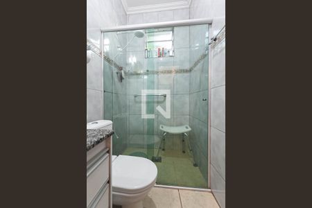 Casa à venda com 320m², 4 quartos e 10 vagas Casa à venda com 320m², 4 quartos e 10 vagasBanheiro social