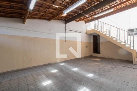 Casa para alugar com 142m², 3 quartos e 5 vagas Casa para alugar com 142m², 3 quartos e 5 vagasGaragem 2