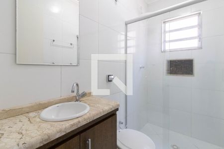 Casa para alugar com 142m², 3 quartos e 5 vagas Casa para alugar com 142m², 3 quartos e 5 vagasBanheiro da Suíte 1