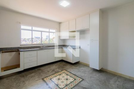 Casa para alugar com 142m², 3 quartos e 5 vagas Casa para alugar com 142m², 3 quartos e 5 vagasCozinha