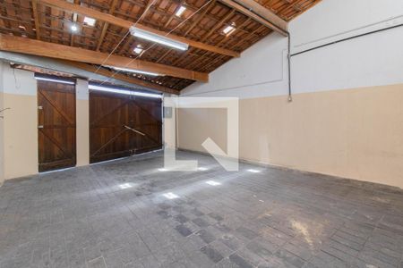 Casa para alugar com 142m², 3 quartos e 5 vagas Casa para alugar com 142m², 3 quartos e 5 vagasGaragem 2