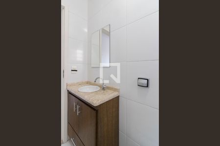 Casa para alugar com 142m², 3 quartos e 5 vagas Casa para alugar com 142m², 3 quartos e 5 vagasBanheiro da Suíte 1