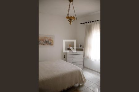 Casa de condomínio à venda com 260m², 3 quartos e 3 vagasQuarto 2