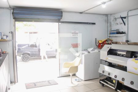 Casa de condomínio à venda com 260m², 3 quartos e 3 vagasSalão