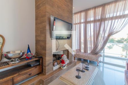 Sala de casa à venda com 3 quartos, 281m² em Teresópolis, Porto Alegre