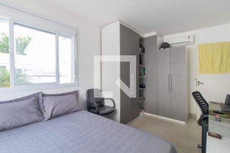 Quarto 1 de casa à venda com 3 quartos, 281m² em Teresópolis, Porto Alegre