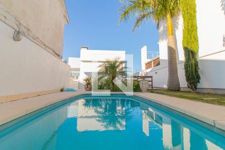 Casa à venda com 281m², 3 quartos e 4 vagasPiscina