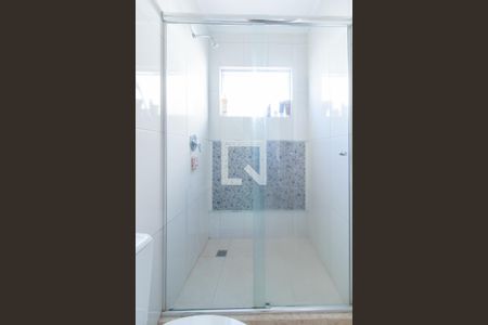 Casa à venda com 281m², 3 quartos e 4 vagasBanheiro Social