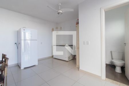 Casa à venda com 281m², 3 quartos e 4 vagasQuintal