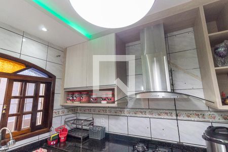 Casa à venda com 250m², 3 quartos e 2 vagasCozinha - Armários