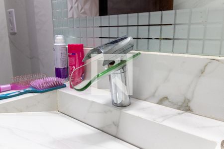 Casa à venda com 250m², 3 quartos e 2 vagasBanheiro - torneira