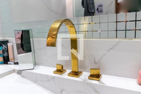 Casa à venda com 250m², 3 quartos e 2 vagasBanheiro - torneira