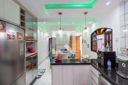 Casa à venda com 250m², 3 quartos e 2 vagasCozinha