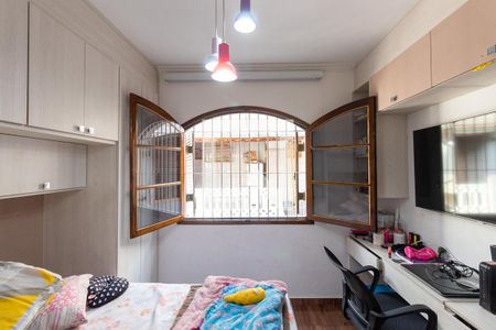 Casa à venda com 250m², 3 quartos e 2 vagasQuarto 1