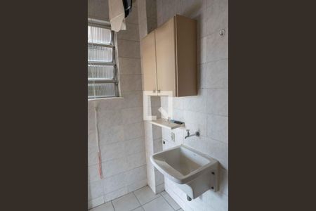 Apartamento à venda com 70m², 2 quartos e sem vaga Apartamento à venda com 70m², 2 quartos e sem vagaBanheiro e Área de Serviço