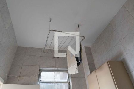 Apartamento à venda com 70m², 2 quartos e sem vaga Apartamento à venda com 70m², 2 quartos e sem vagaBanheiro e Área de Serviço