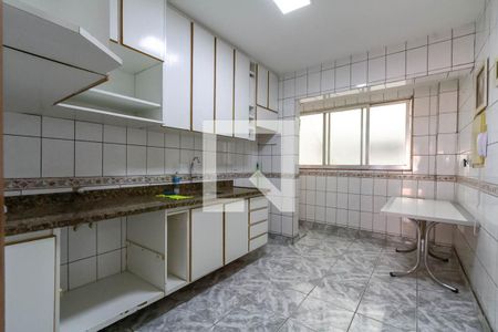 Apartamento à venda com 90m², 2 quartos e 1 vaga Apartamento à venda com 90m², 2 quartos e 1 vagaCozinha