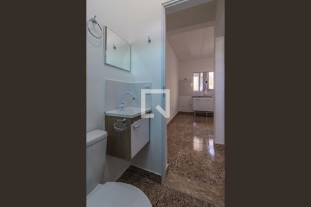 Banheiro de kitnet/studio para alugar com 1 quarto, 28m² em Vila do Conde, Barueri