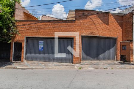 Casa à venda com 430m², 5 quartos e 4 vagasFachada