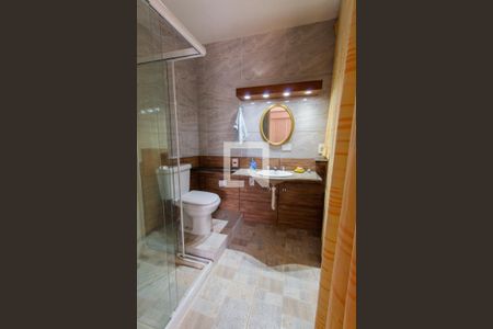 Casa à venda com 430m², 5 quartos e 4 vagasBanheiro da Suíte 3