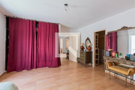 Casa à venda com 430m², 5 quartos e 4 vagasSuíte 1