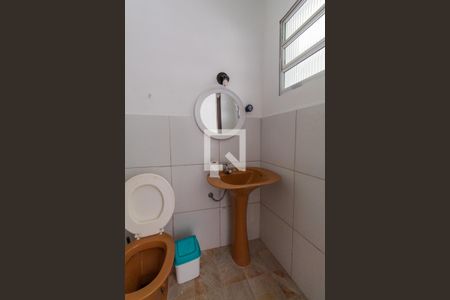 Casa à venda com 430m², 5 quartos e 4 vagasBanheiro de serviço