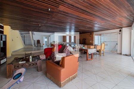 Sala de casa para alugar com 3 quartos, 430m² em Paraisópolis, São Paulo