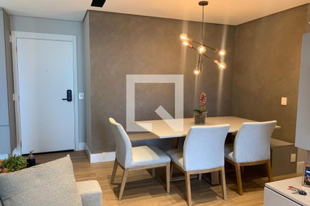 Sala de apartamento para alugar com 2 quartos, 69m² em Continental, Osasco