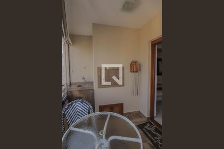 Apartamento à venda com 100m², 2 quartos e 1 vagaSacada