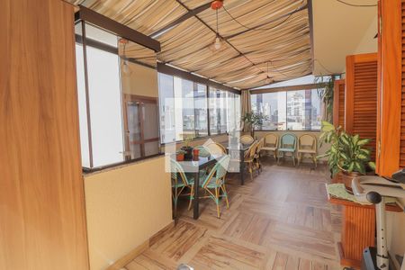 Apartamento à venda com 100m², 2 quartos e 1 vagaSacada