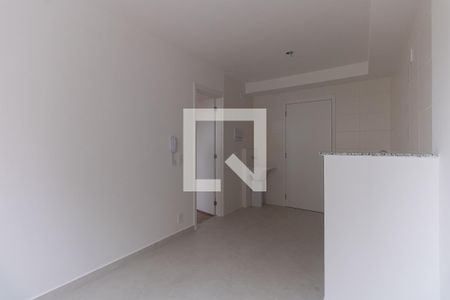 Sala/Cozinha de apartamento para alugar com 1 quarto, 27m² em Jardim Cidália, São Paulo