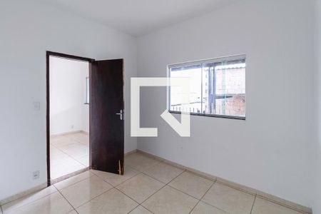 Sala de casa para alugar com 2 quartos, 90m² em Heliópolis, Belo Horizonte