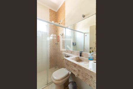 Casa à venda com 340m², 2 quartos e 2 vagasCasa 1 - Banheiro