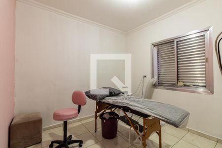 Casa à venda com 340m², 2 quartos e 2 vagasCasa 3 - Quarto 1