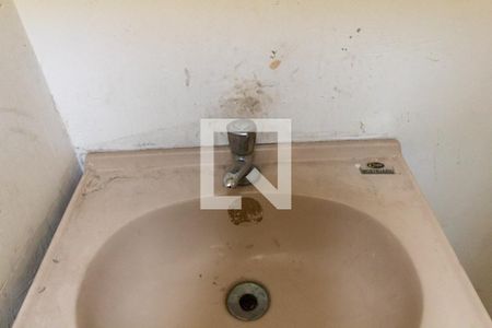 Casa à venda com 340m², 2 quartos e 2 vagasLavabo