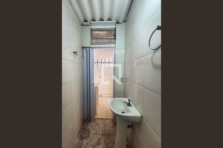 Casa para alugar com 110m², 2 quartos e sem vaga Casa para alugar com 110m², 2 quartos e sem vagaBanheiro de serviço