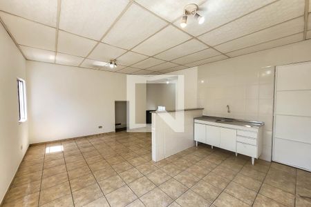 Casa para alugar com 110m², 2 quartos e sem vaga Casa para alugar com 110m², 2 quartos e sem vagaCozinha