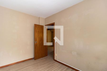 Quarto 1 de apartamento à venda com 2 quartos, 72m² em Passo da Areia, Porto Alegre