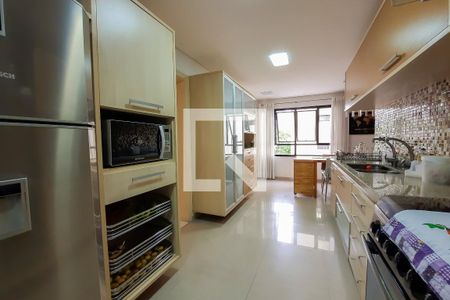 Apartamento à venda com 210m², 3 quartos e 4 vagasCozinha