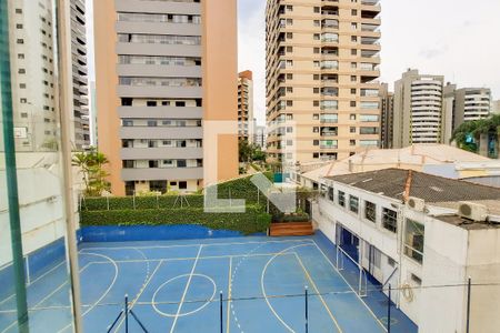 Apartamento à venda com 210m², 3 quartos e 4 vagasVista