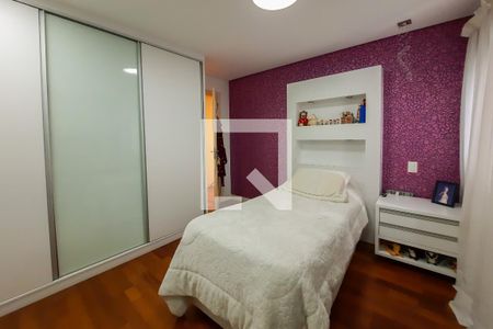 Apartamento à venda com 210m², 3 quartos e 4 vagasQuarto
