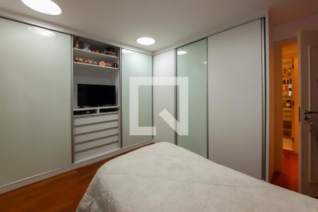 Apartamento à venda com 210m², 3 quartos e 4 vagasQuarto
