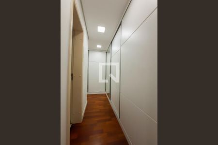 Apartamento à venda com 210m², 3 quartos e 4 vagasSuíte 2